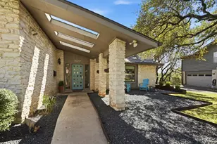 3907 Cresthill Dr, Austin, TX 78731 - Photo 3