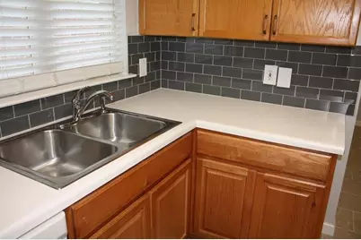 8104 Hawick Drive, Round Rock, TX 78681 - Photo 11