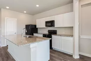 20105 Park Strip St, Lago Vista, TX 78645 - Photo 15