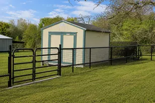 986 Shiloh Rd, Bastrop, TX 78602 - Photo 9