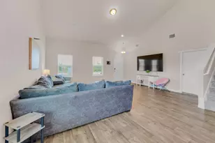 310 Garcitas Creek Ln, Hutto, TX 78634 - Photo 9