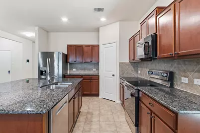 320 Druse Lane, Jarrell, TX 76537 - Photo 17