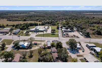 1916 W Cameron Avenue, Rockdale, TX 76567 - Photo 29