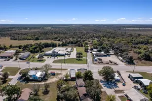 1916 W Cameron Ave, Rockdale, TX 76567 - Photo 29