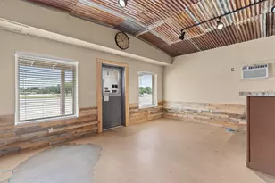 1916 W Cameron Ave, Rockdale, TX 76567 - Photo 9