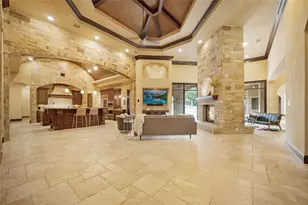 1024 Spanish Trail, New Braunfels, TX 78132 - Photo 17