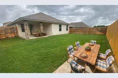 172 Onna Street, Taylor, TX 76574 - Photo 13