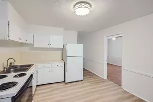 316 Plum St, Lockhart, TX 78644 - Photo 7