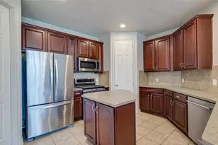 13925 Fallsprings Way, Manor, TX 78653 - Photo 3