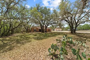111 Clydesdale Dr, San Marcos, TX 78666 - Photo 5