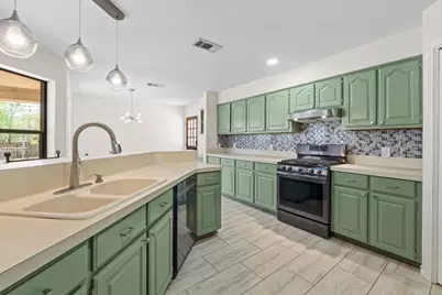 111 Clydesdale Drive, San Marcos, TX 78666 - Photo 7