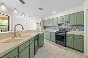 111 Clydesdale Dr, San Marcos, TX 78666 - Photo 7