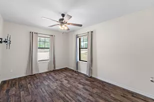 111 Clydesdale Dr, San Marcos, TX 78666 - Photo 21