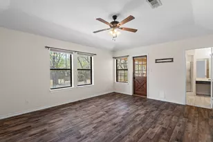 111 Clydesdale Dr, San Marcos, TX 78666 - Photo 19