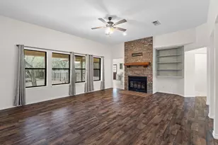 111 Clydesdale Dr, San Marcos, TX 78666 - Photo 5