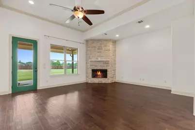 101 Eland Avenue, Bastrop, TX 78602 - Photo 9