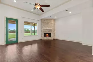 101 Eland Ave, Bastrop, TX 78602 - Photo 9