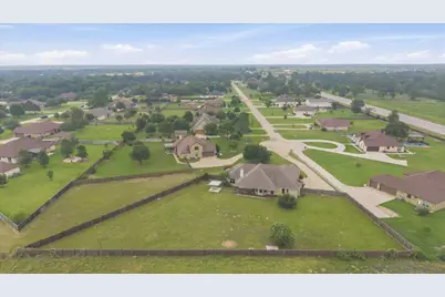101 Eland Avenue, Bastrop, TX 78602 - Photo 35