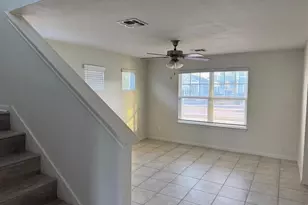 1126 Esplanade Pkwy, San Marcos, TX 78666 - Photo 3