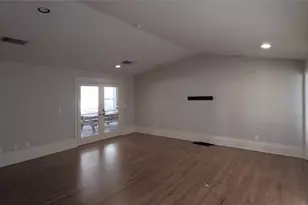 4702 Shadow Ln, Austin, TX 78731 - Photo 5