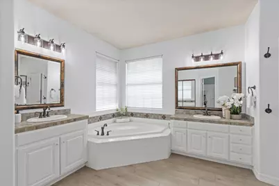 9500 Corbe Drive, Austin, TX 78726 - Photo 17