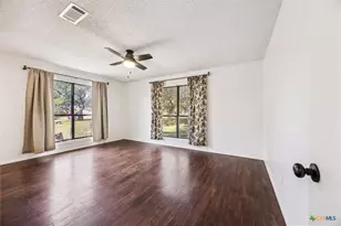 120 Pioneer Trail, San Marcos, TX 78666 - Photo 7