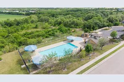 707 Liard River Road, Hutto, TX 78634 - Photo 15