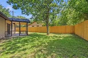 2004 Teakwood Dr, Austin, TX 78757 - Photo 25