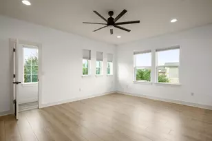 13013 Cardinal Flower Dr, Austin, TX 78739 - Photo 19