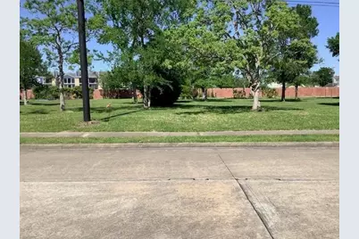 18603 Kings Lynn Street, Houston, TX 77058 - Photo 1