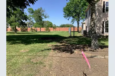 18603 Kings Lynn Street, Houston, TX 77058 - Photo 5