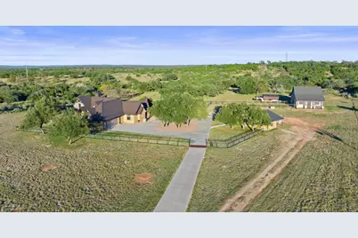 901 Crown Lane, Burnet, TX 78611 - Photo 39