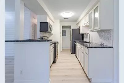 210 Oak Bay Street #402, Rockport, TX 78382 - Photo 7