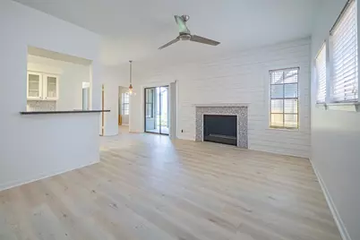 210 Oak Bay Street #402, Rockport, TX 78382 - Photo 3