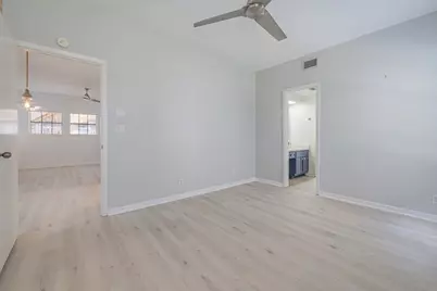 210 Oak Bay Street #402, Rockport, TX 78382 - Photo 13