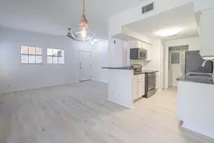 210 Oak Bay St, Rockport, TX 78382 - Photo 7
