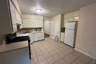 4702 Rocking Chair Rd, Austin, TX 78744 - Photo 25