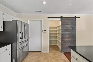 7700 Banpass Ln, Austin, TX 78736 - Photo 9