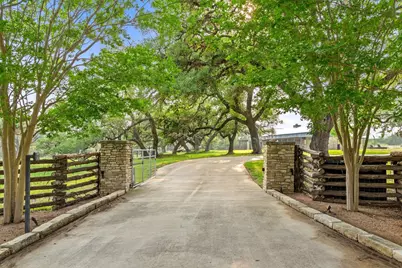1900 Pursley Road, Dripping Springs, TX 78620 - Photo 5