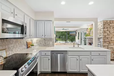 122-A World Of Tennis Square, Lakeway, TX 78738 - Photo 13
