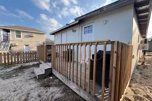 130 Los Arcos Rd, Elgin, TX 78621 - Photo 23