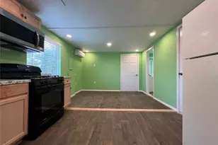 130 Los Arcos Rd, Elgin, TX 78621 - Photo 29