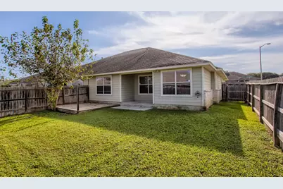 3032 Douglas Fir Drive, New Braunfels, TX 78130 - Photo 11