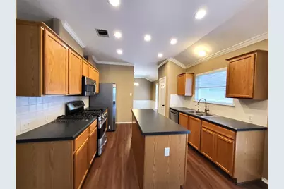 3066 Bent Tree Loop, Round Rock, TX 78681 - Photo 3