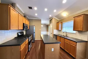 3066 Bent Tree Loop, Round Rock, TX 78681 - Photo 3