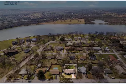 1106 Hackberry Drive, Marble Falls, TX 78654 - Photo 17