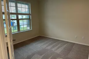 105 Onna St, Taylor, TX 76574 - Photo 9