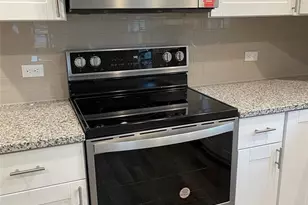 105 Onna St, Taylor, TX 76574 - Photo 7