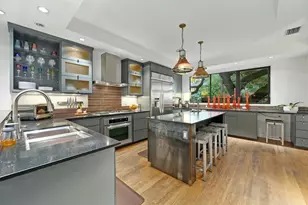 1402 Alta Vista Ave, Austin, TX 78704 - Photo 9
