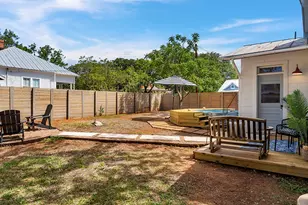 510 N Orange St, Fredericksburg, TX 78624 - Photo 25